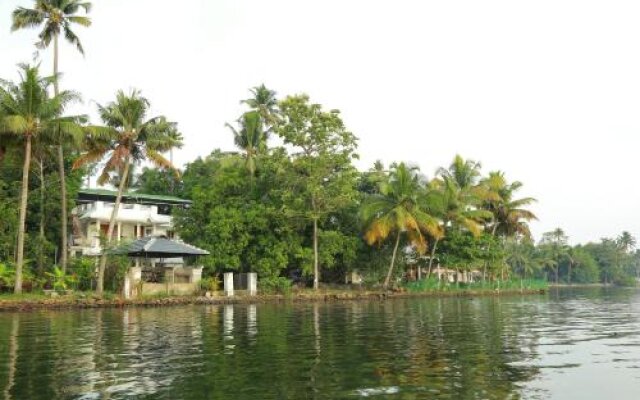 orchid lake view homestay