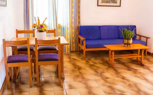 Apartamentos Monac Beach