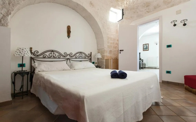188 Trulli Con Piscina A Ceglie Messapica