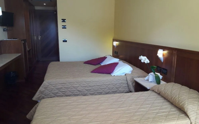 Hotel Miralago