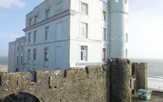 Spetchley House 4