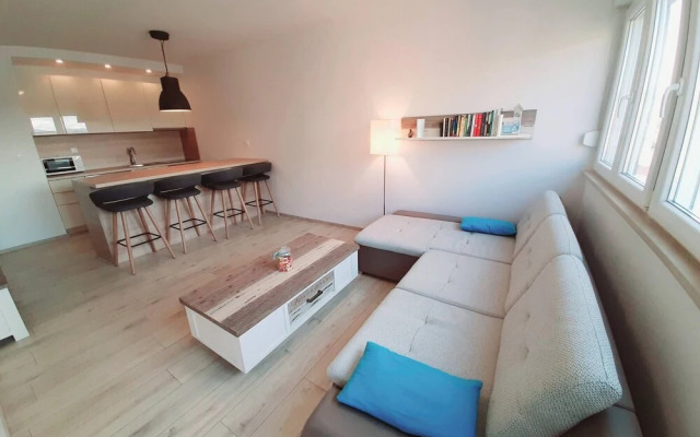 Sea View Apartment Zara Bruna