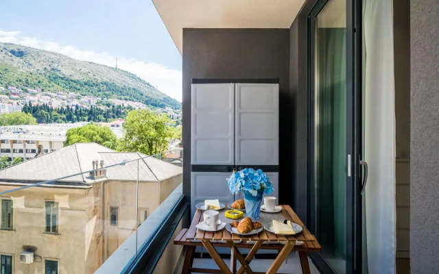 M&P- Lovely 1-bedroom condo with free parking