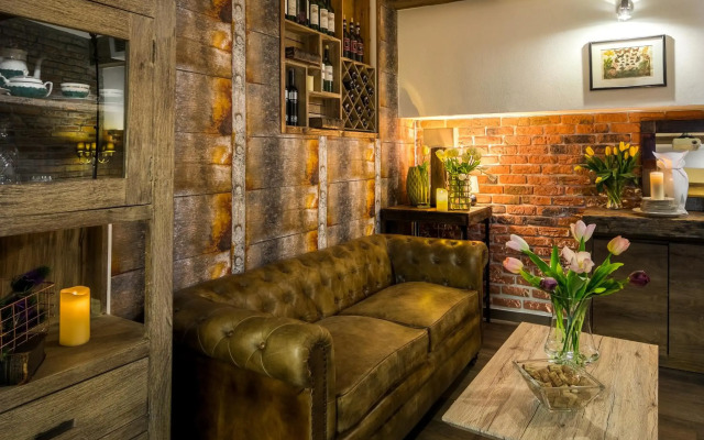 Art & Garden Residence
