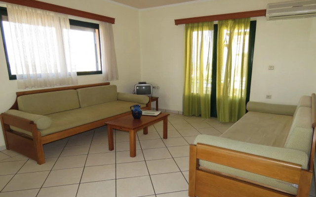 Aloni Suites