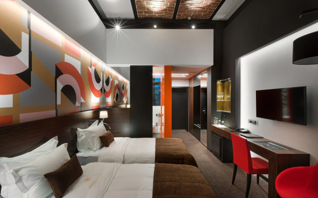 Bank Hotel