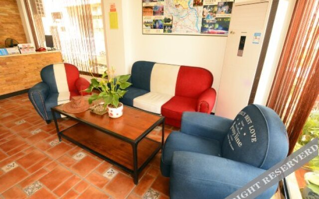 Yangshuo Jibaihe Hostel
