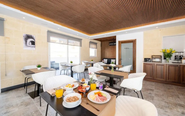 C4 Retreats by Georges Boutique Living