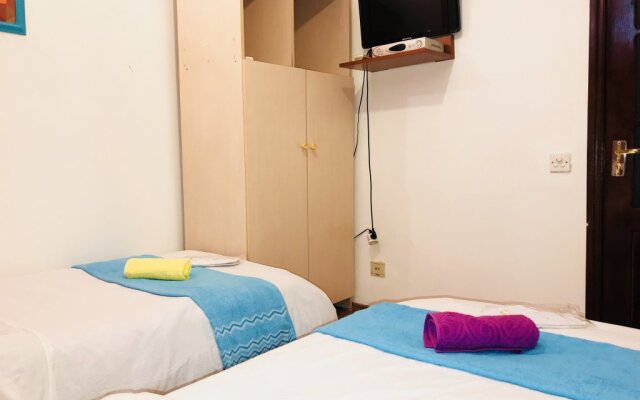 Check-in hostel (Baku Yard)