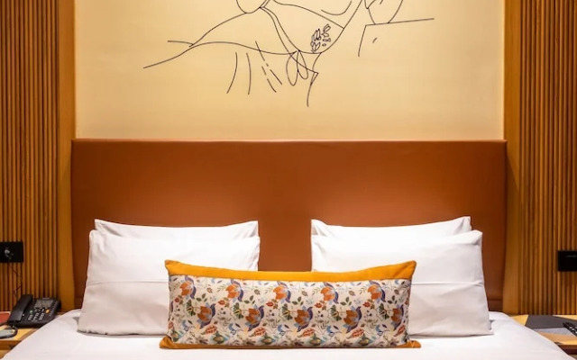 Saltstayz Autograph Advant & Sector 144