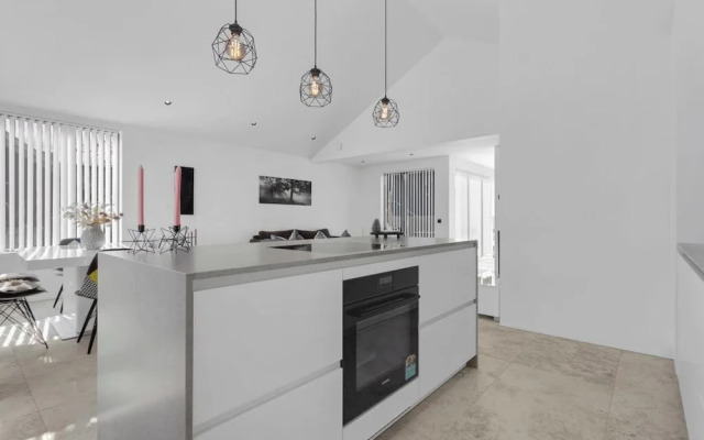 Reykjavik Luxury Hotel Apartment KARTULI