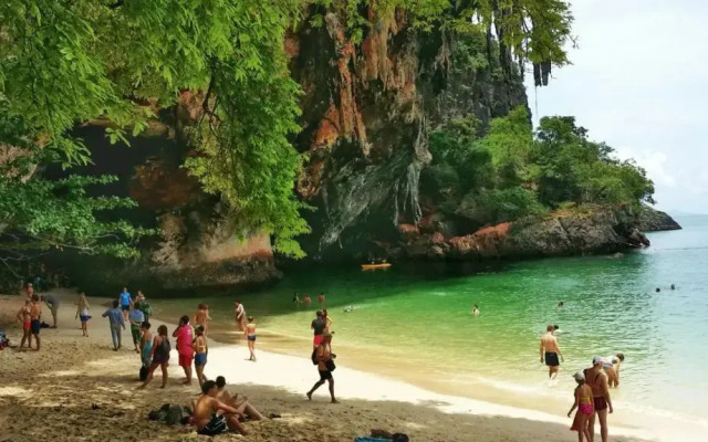 Anawin Bungalows