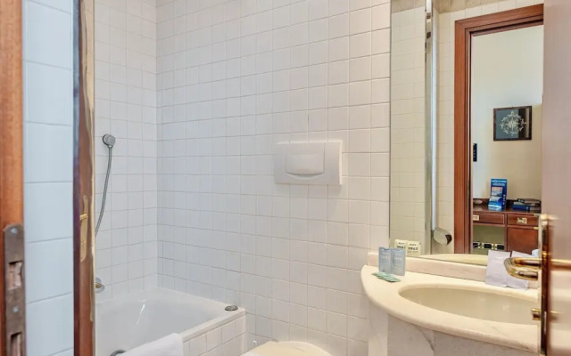 Hotel in Cecina just 100 mt from the sea