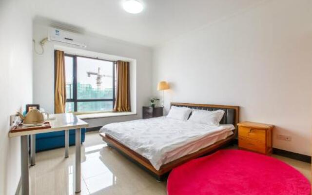 Elves BNB Guangzhou East Train Station