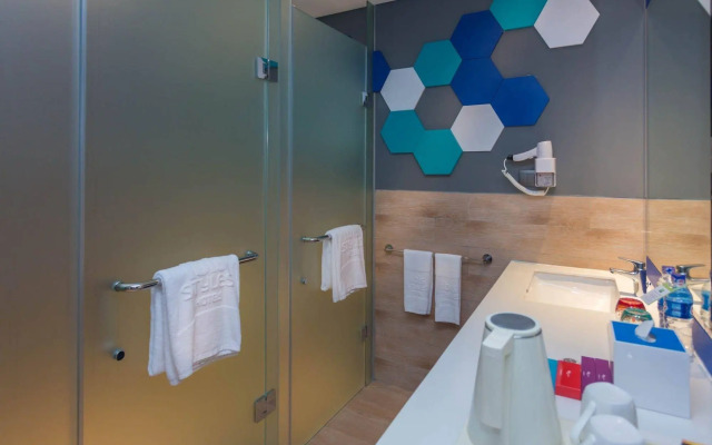 Ibis Styles Batam Nagoya