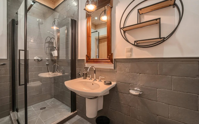 Rich Witch Villa&SPA