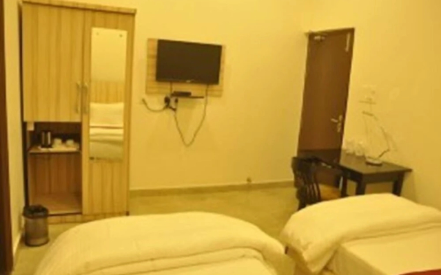 Hotel Crossroad