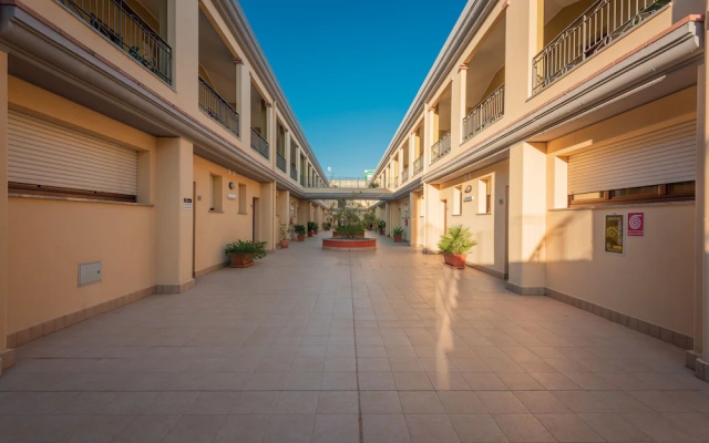 Stylish Residence Le Fontane one Bedroom Apartment Sleeps 4 Persons No2503
