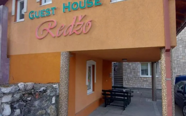Guest House Redzo