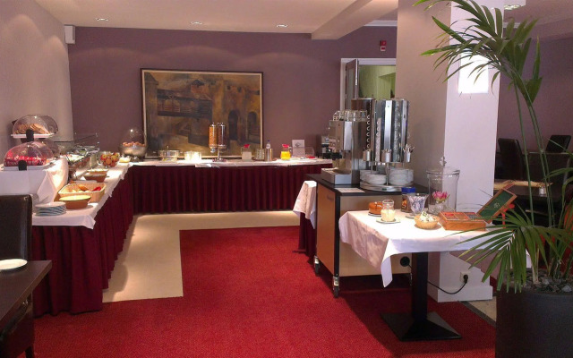 Hotel Riche