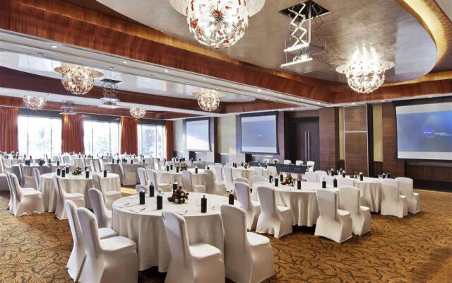 Novotel Mumbai Juhu Beach Hotel