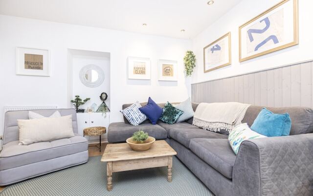 Stunning 1-bed Apartment Overlooking Swanage Bay