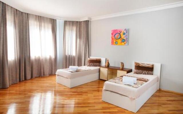 Leyla Apartments 6 At Fountain Square