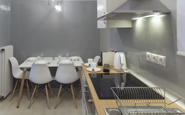 Penelope's Luxury Apartment