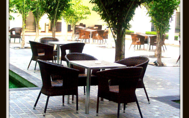 TreeHouse Hotel Club & Spa