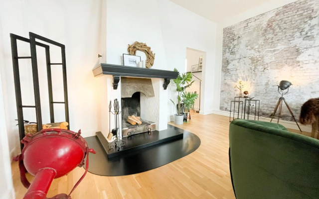 Altbauwohnung mit Schleiblick - Erster Stock