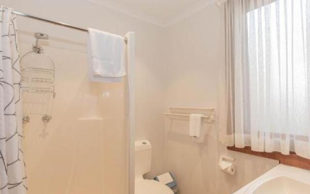 The Lakefront 69 Townsend Street