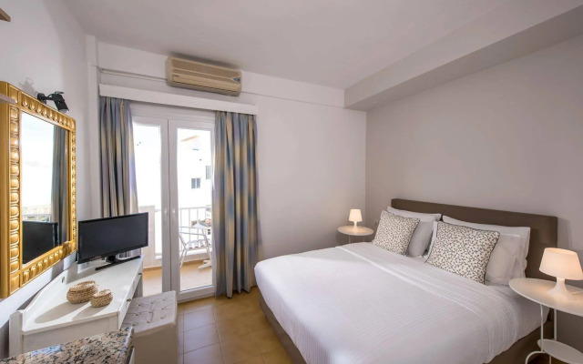 Mistral Hotel - Adults Only