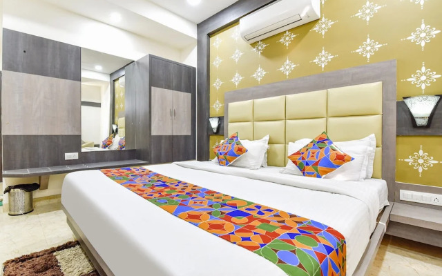 Fabhotel Golden Palms