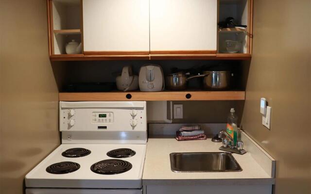 Super 8 by Wyndham Courtenay