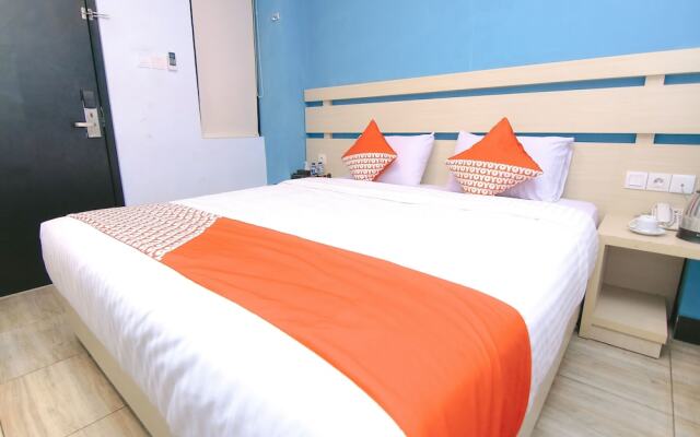 Oyo 592 Budget Hotel by the Harbour