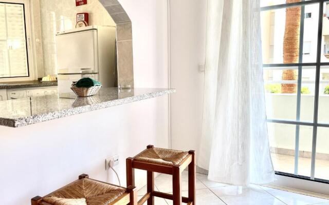 Amazing 1 bedroom apartment near Marina