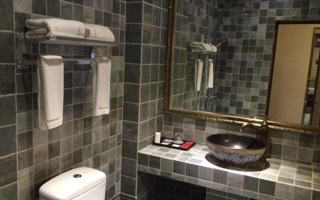 Luzhou Ba Li Nuo Theme Hotel