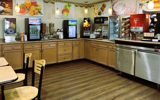 Econo Lodge Grand Forks