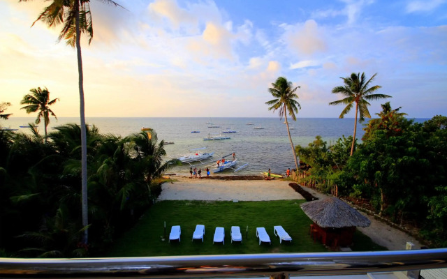 Bohol South Beach Hotel