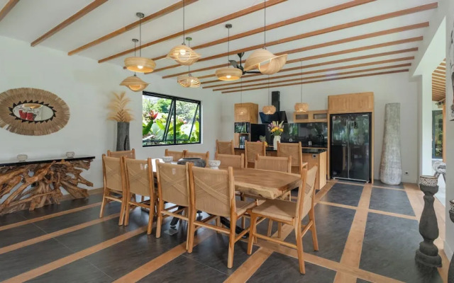 Villa Suka Sawah by Villa Finder
