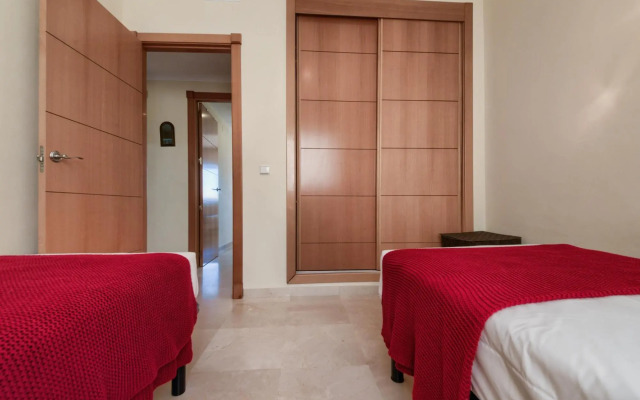 Arena Golf 2 Bedroom
