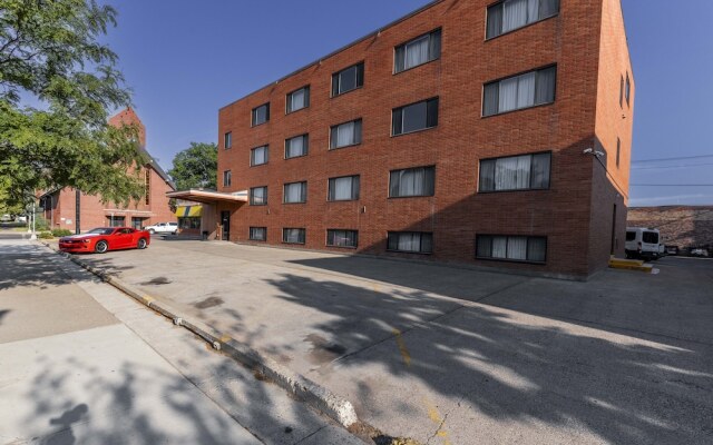 Aisling Suites-The Midtown