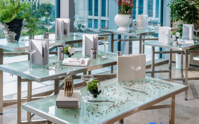 Global GINLAN JIA Yiwu,Zhejiang- Near International Trade City