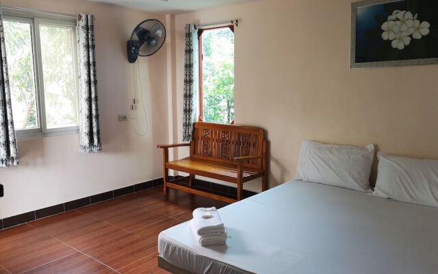 Pairom Resort