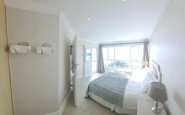 3 Bedroom Sea Facing Family Stay