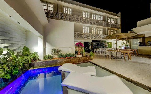 Trópica Beach Hotel