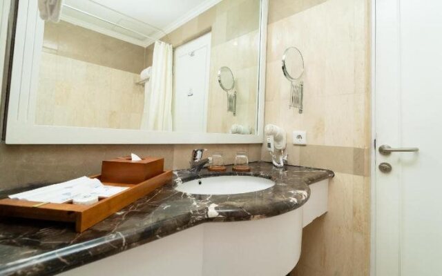 RedDoorz Premium @ Bandung City Center