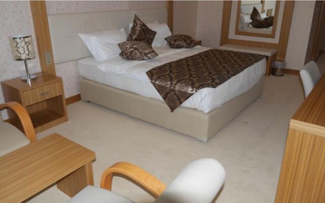 Tasar Royal Hotel