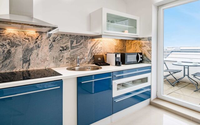 Best Western Plus Celebrity Suites