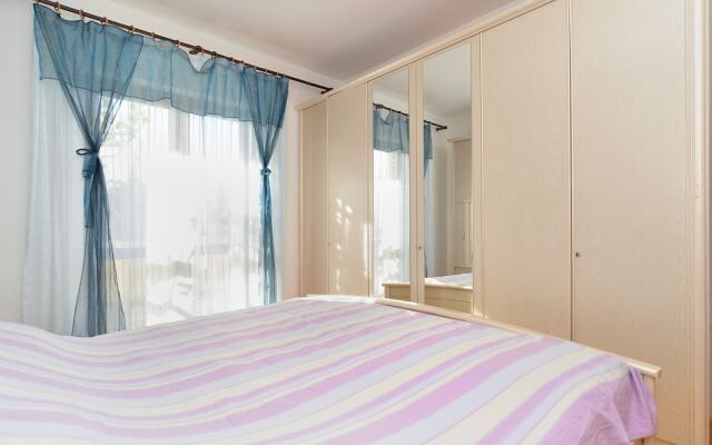 Apartment 1956